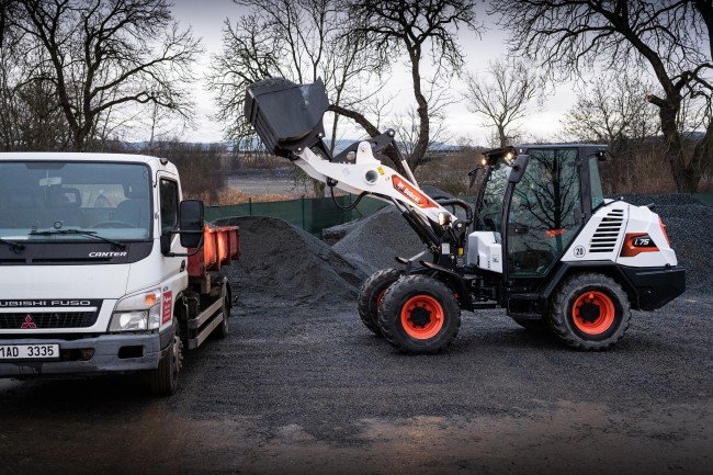 BOBCAT L75 KNIKLADER